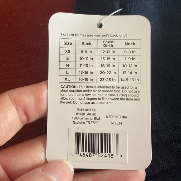 🆕BUTTONS & BONES: Pet Hoodie “Free Kisses” Navy and White NWT Size M - Picture 4 of 7